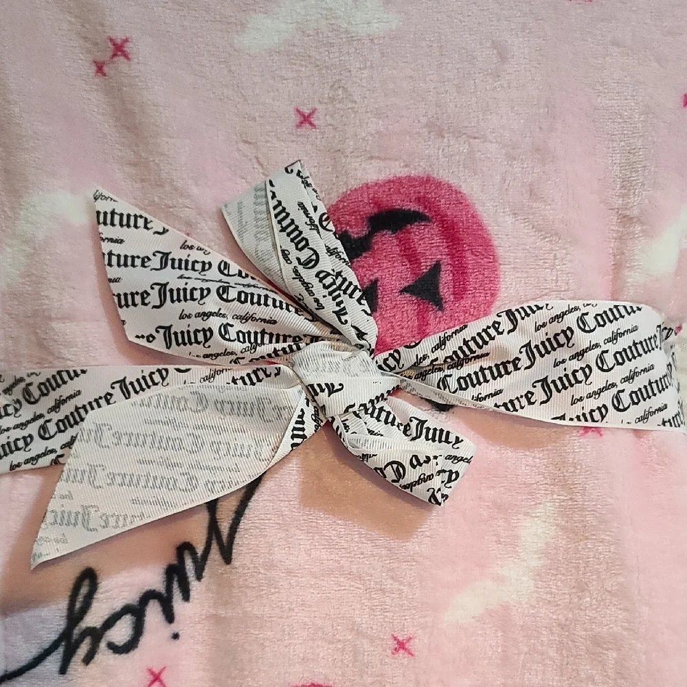 Juicy Couture Throw Blanket Pumpkin And Bats Plush Limited Edition NWT - Picture 6 of 7